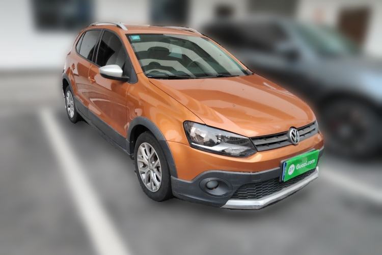Used Volkswagen Polo 2016 1.4L Cross Polo Automatic Front Right 45 Deg
