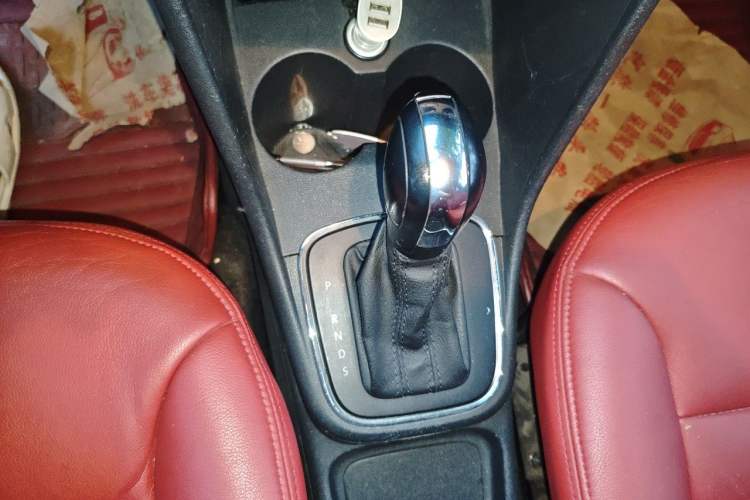 Used Volkswagen Polo 2016 1.4L Automatic Trendy Model Gear Lever