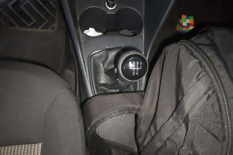 Used Volkswagen Polo 2016 1.4L Cross Polo Manual Gear Lever