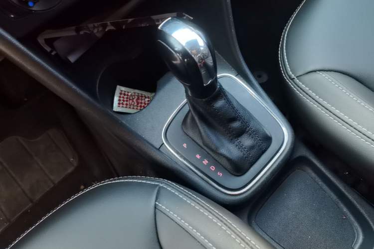 Used Volkswagen Polo 2016 1.4L Cross Polo Automatic Gear Lever