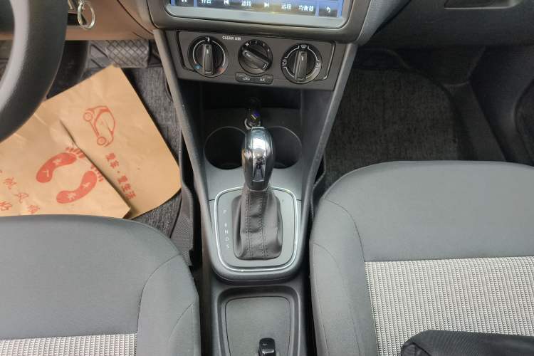 Used Volkswagen Polo 2016 1.4L Automatic Trendy Model Gear Lever