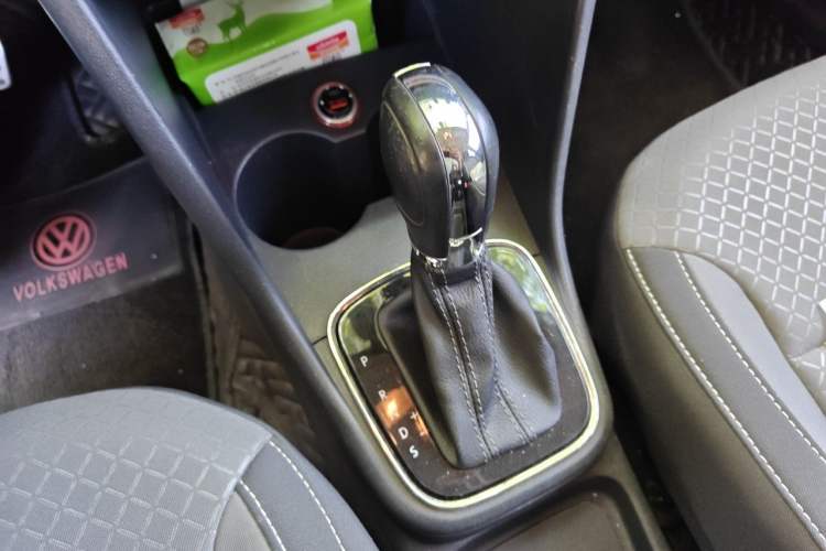Used Volkswagen Polo 2016 1.6L Cross Polo Automatic Gear Lever