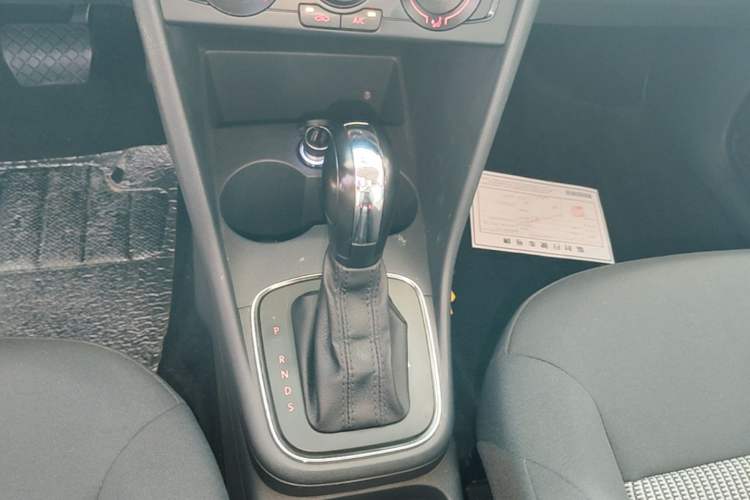 Used Volkswagen Polo 2016 1.4L Automatic Trendy Model Gear Lever