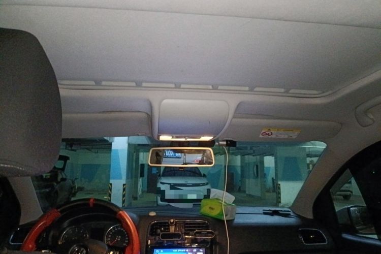 Used Volkswagen Polo 2016 1.6L Cross Polo Automatic Headliner