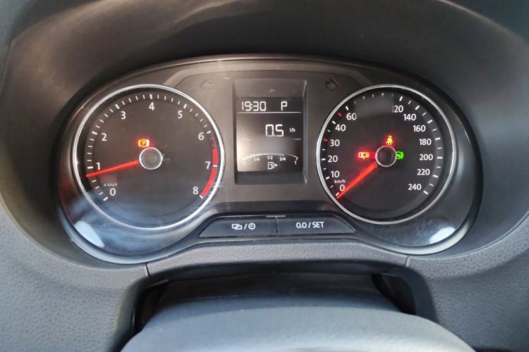 Used Volkswagen Polo 2016 1.6L Cross Polo Automatic Instrument Cluster