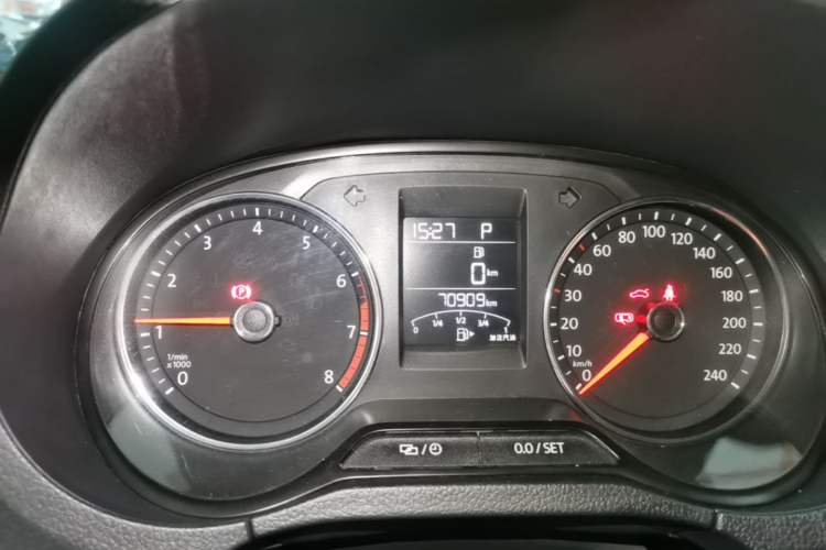 Used Volkswagen Polo 2016 1.6L Cross Polo Automatic Instrument Cluster