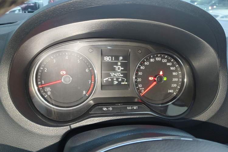 Used Volkswagen Polo 2016 1.6L Cross Polo Automatic Instrument Cluster