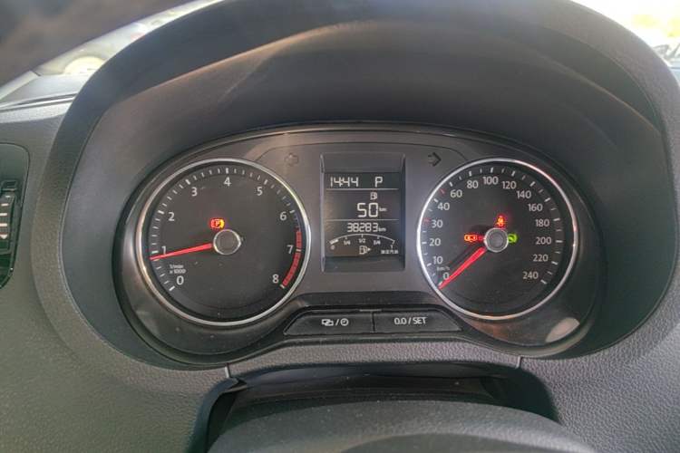Used Volkswagen Polo 2016 1.6L Automatic Luxury Model Instrument Cluster