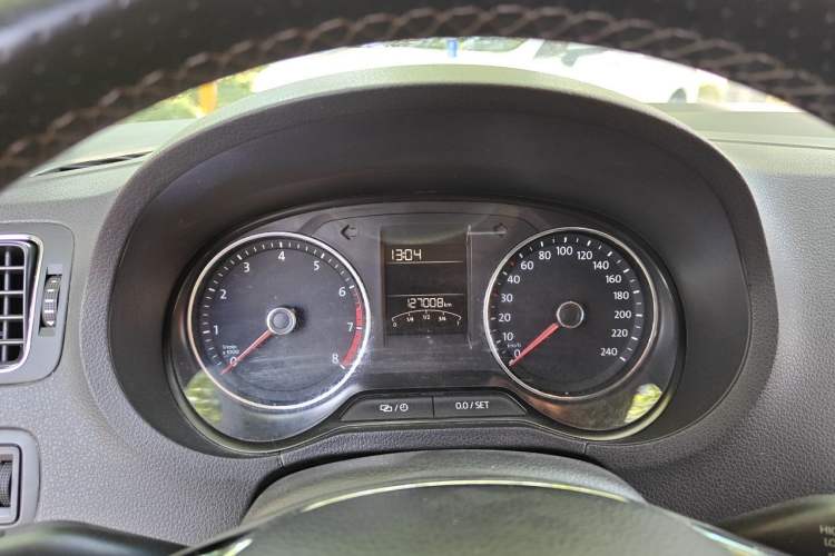 Used Volkswagen Polo 2016 1.6L Cross Polo Automatic Instrument Cluster