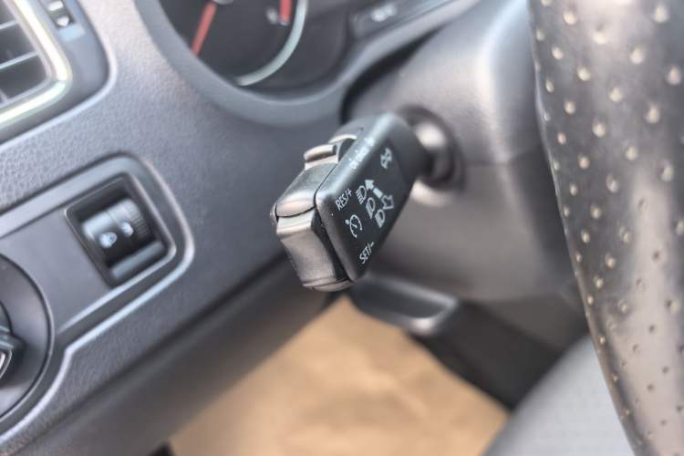 Used Volkswagen Polo 2016 1.6L Cross Polo Automatic Interior 3