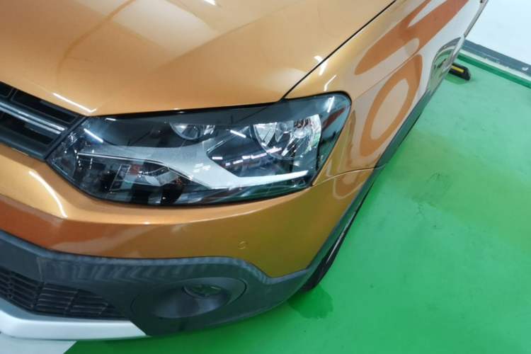 Used Volkswagen Polo 2016 1.6L Cross Polo Automatic Left Front Headlight