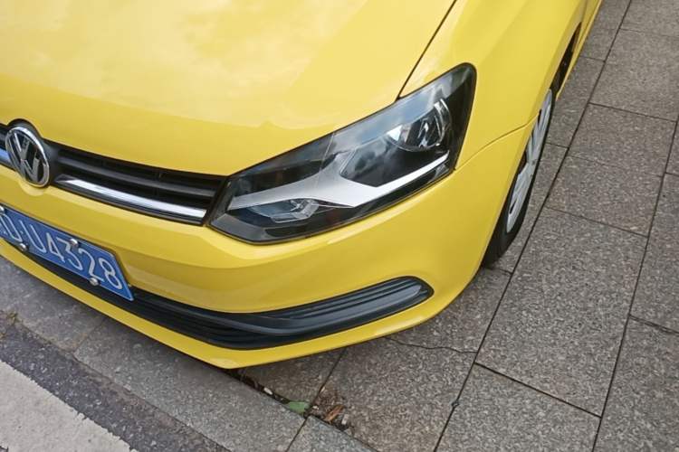 Used Volkswagen Polo 2016 1.4L Automatic Trendy Model Left Front Headlight