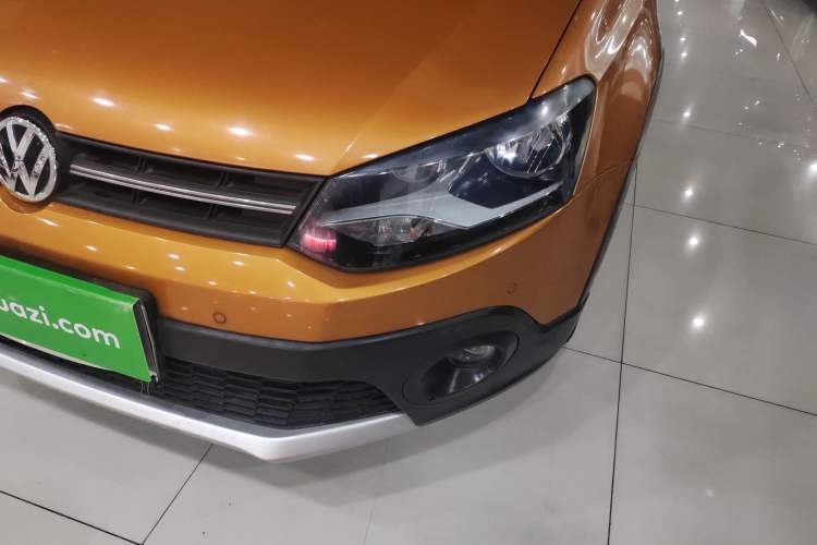 Used Volkswagen Polo 2016 1.6L Cross Polo Automatic Left Front Headlight