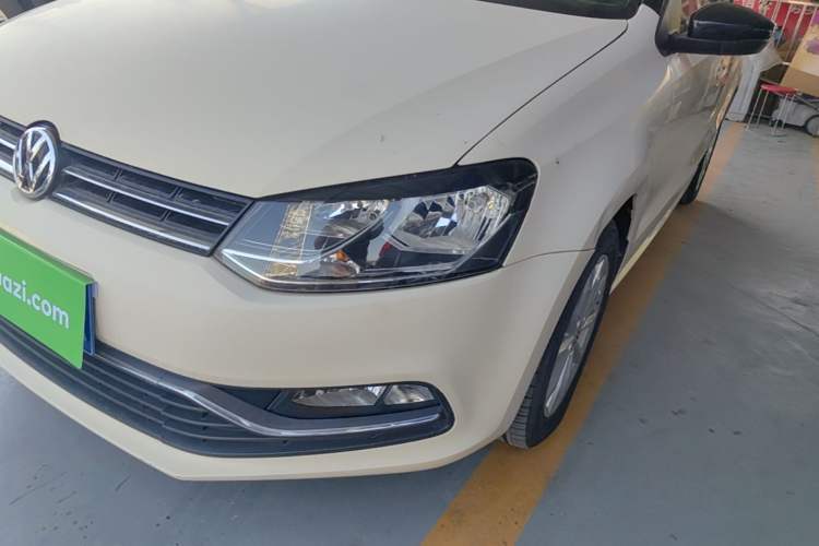 Used Volkswagen Polo 2016 1.6L Automatic Luxury Model Left Front Headlight