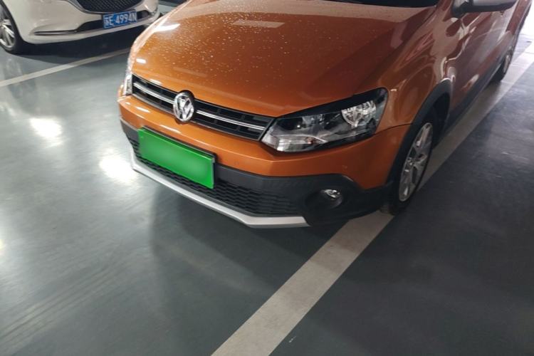 Used Volkswagen Polo 2016 1.6L Cross Polo Automatic Left Front Headlight