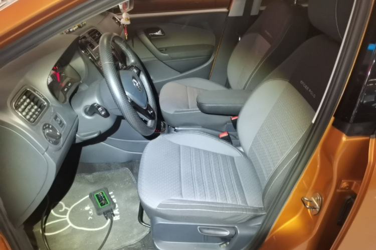 Used Volkswagen Polo 2016 1.6L Cross Polo Automatic Left Front Seat