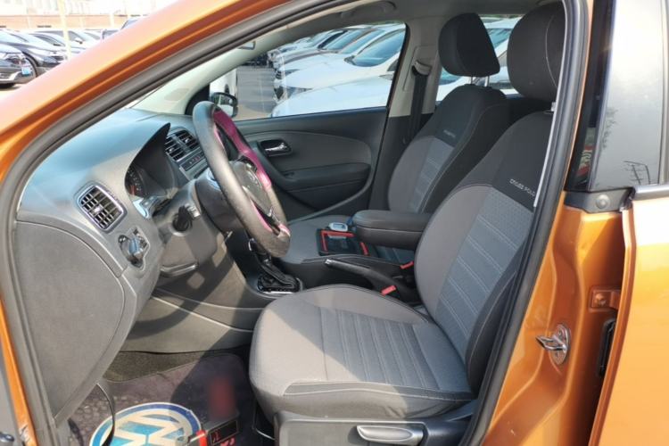 Used Volkswagen Polo 2016 1.6L Cross Polo Automatic Left Front Seat