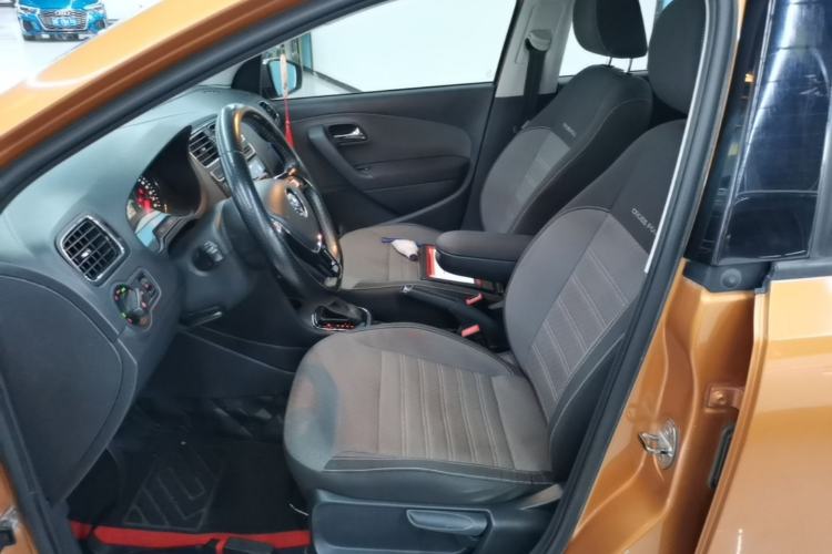 Used Volkswagen Polo 2016 1.6L Cross Polo Automatic Left Front Seat