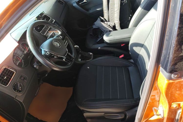 Used Volkswagen Polo 2016 1.6L Cross Polo Automatic Left Front Seat