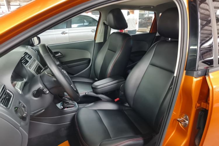 Used Volkswagen Polo 2016 1.6L Cross Polo Automatic Left Front Seat