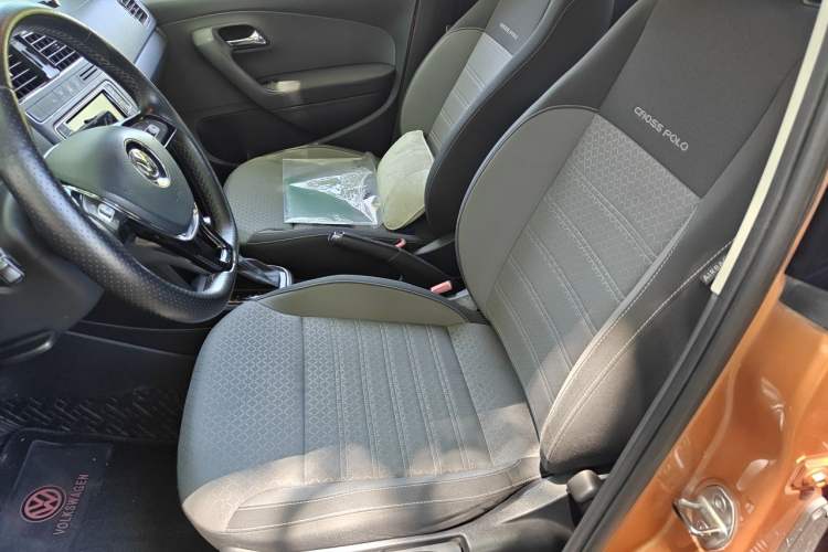 Used Volkswagen Polo 2016 1.6L Cross Polo Automatic Left Front Seat
