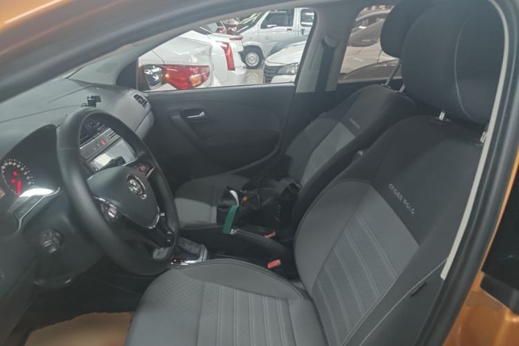 Used Volkswagen Polo 2016 1.6L Cross Polo Automatic Left Front Seat