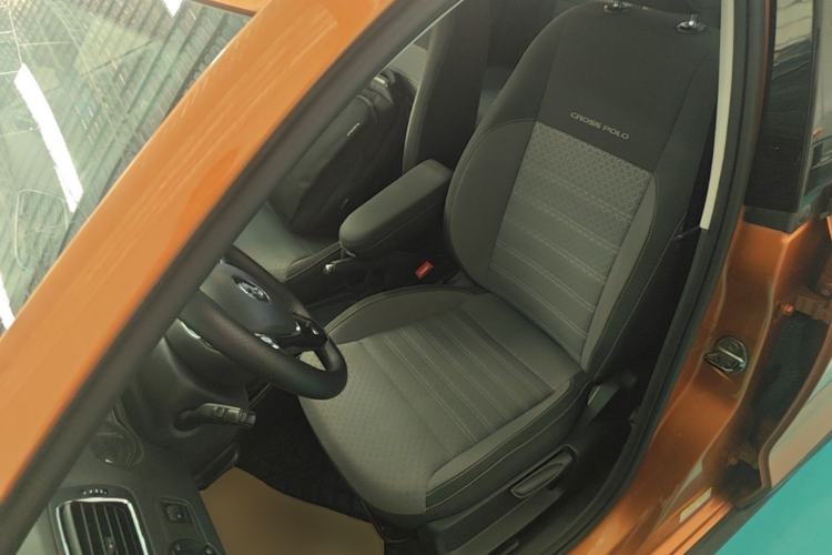 Used Volkswagen Polo 2016 1.6L Cross Polo Automatic Left Front Seat