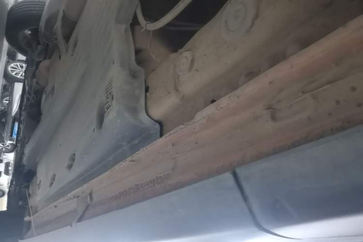 Used Volkswagen Polo 2016 1.6L Cross Polo Automatic Left Side Sill