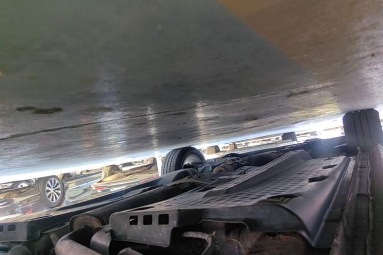 Used Volkswagen Polo 2016 1.6L Automatic Luxury Model Left Side Sill