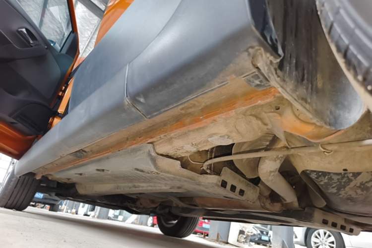 Used Volkswagen Polo 2016 1.6L Cross Polo Automatic Left Side Sill