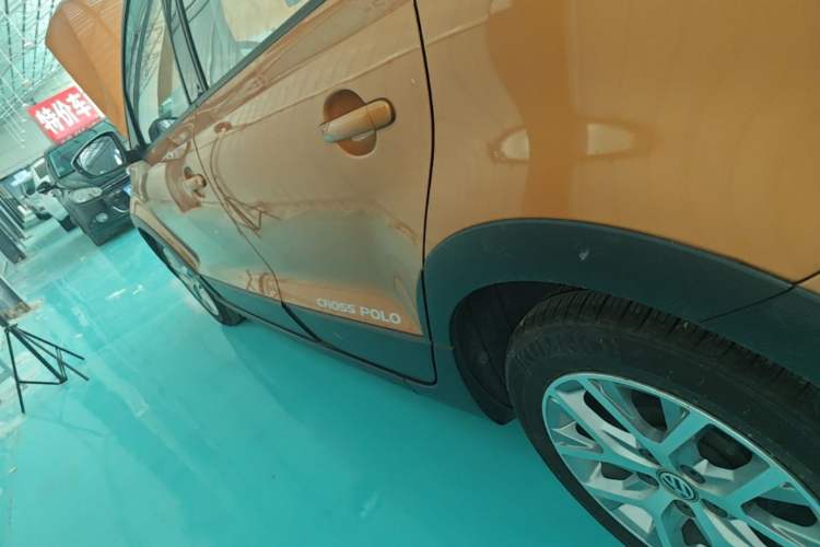 Used Volkswagen Polo 2016 1.6L Cross Polo Automatic Left Side Sill