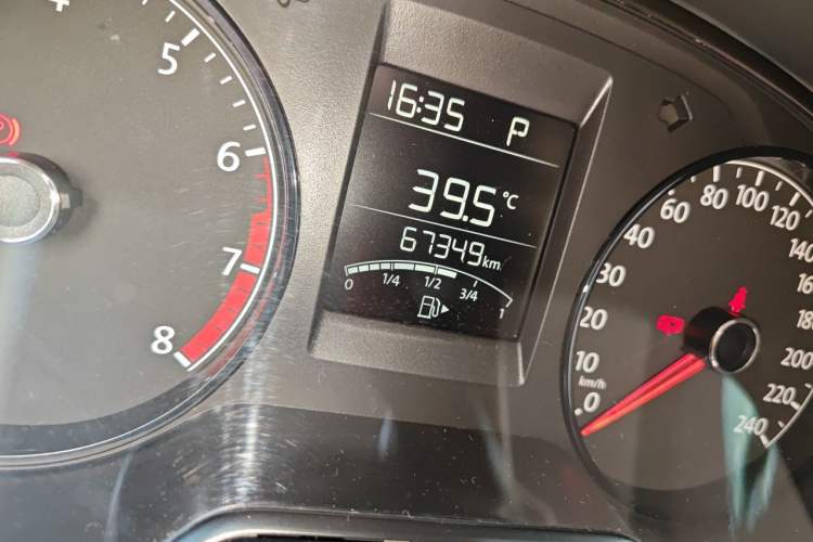 Used Volkswagen Polo 2016 1.4L Cross Polo Automatic Odometer Close Up