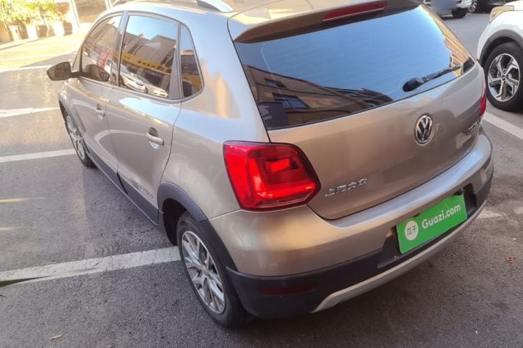 Used Volkswagen Polo 2016 1.4L Cross Polo Automatic Rear Left 45 Deg