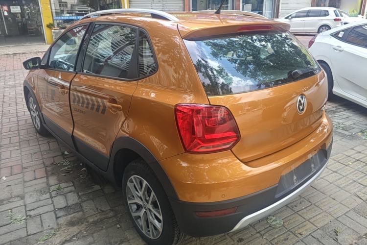 Used Volkswagen Polo 2016 1.6L Cross Polo Automatic Rear Left 45 Deg