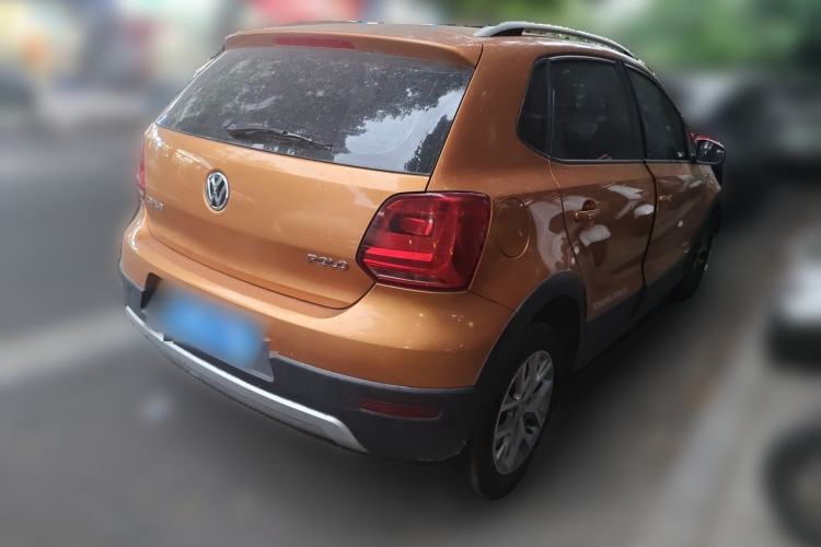 Used Volkswagen Polo 2016 1.4L Cross Polo Manual Rear Right 45 Deg