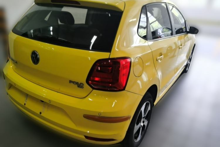 Used Volkswagen Polo 2016 1.6L Automatic Comfort Model Rear Right 45 Deg