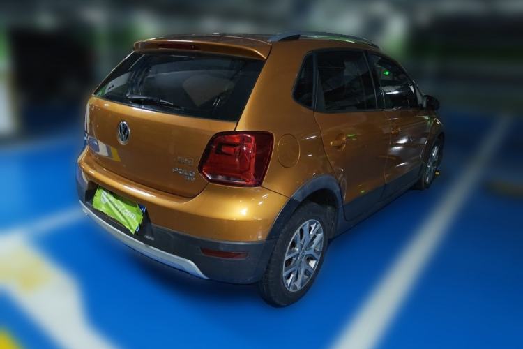 Used Volkswagen Polo 2016 1.6L Cross Polo Automatic Rear Right 45 Deg