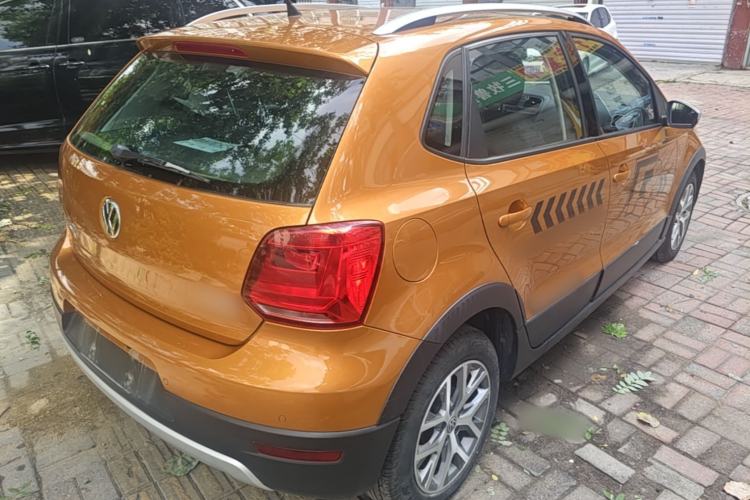 Used Volkswagen Polo 2016 1.6L Cross Polo Automatic Rear Right 45 Deg