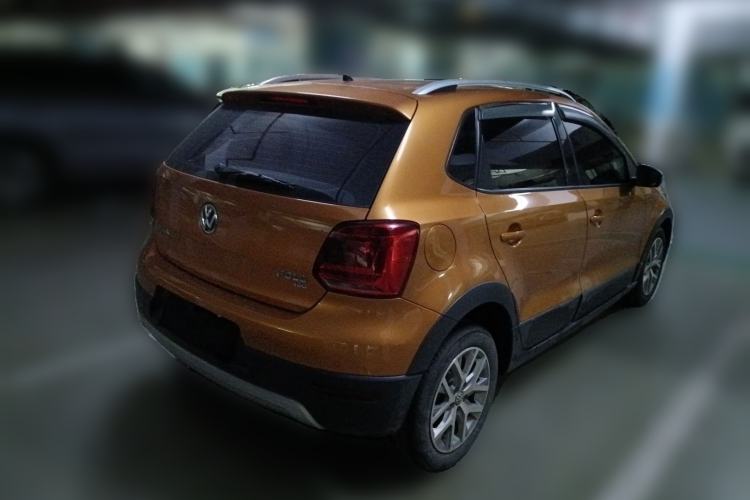 Used Volkswagen Polo 2016 1.6L Cross Polo Automatic Rear Right 45 Deg