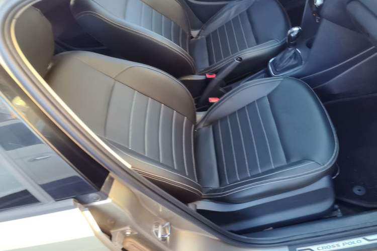 Used Volkswagen Polo 2016 1.4L Cross Polo Automatic Right Front Seat