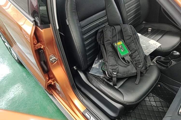 Used Volkswagen Polo 2016 1.6L Cross Polo Automatic Right Front Seat