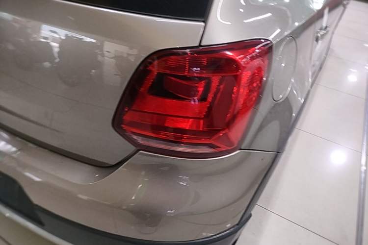Used Volkswagen Polo 2016 1.4L Cross Polo Automatic Right Rear Taillight