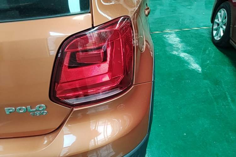 Used Volkswagen Polo 2016 1.6L Cross Polo Automatic Right Rear Taillight
