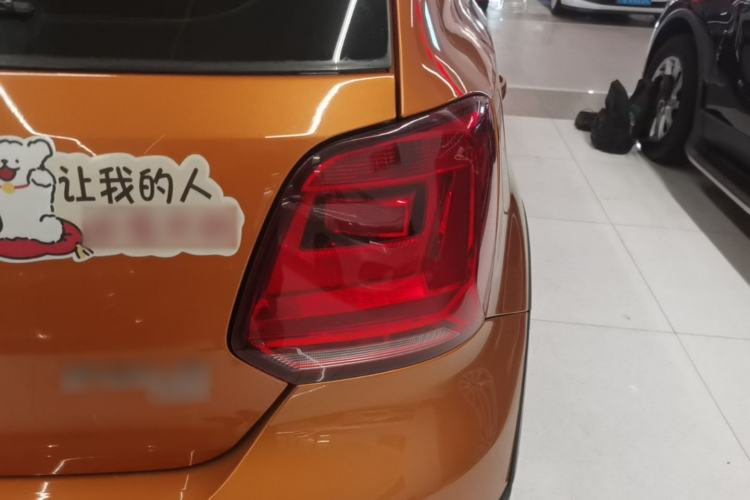 Used Volkswagen Polo 2016 1.6L Cross Polo Automatic Right Rear Taillight