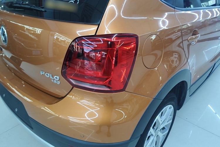 Used Volkswagen Polo 2016 1.6L Cross Polo Automatic Right Rear Taillight