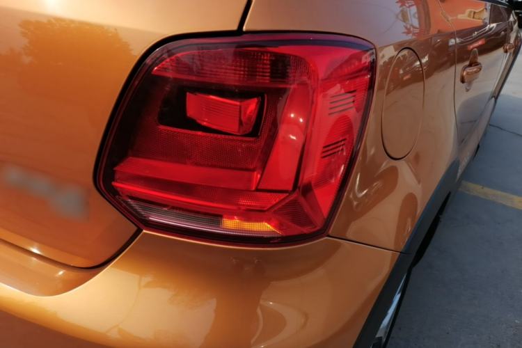 Used Volkswagen Polo 2016 1.6L Cross Polo Automatic Right Rear Taillight