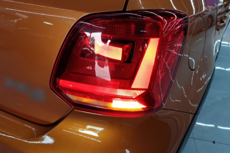 Used Volkswagen Polo 2016 1.6L Cross Polo Automatic Right Rear Taillight