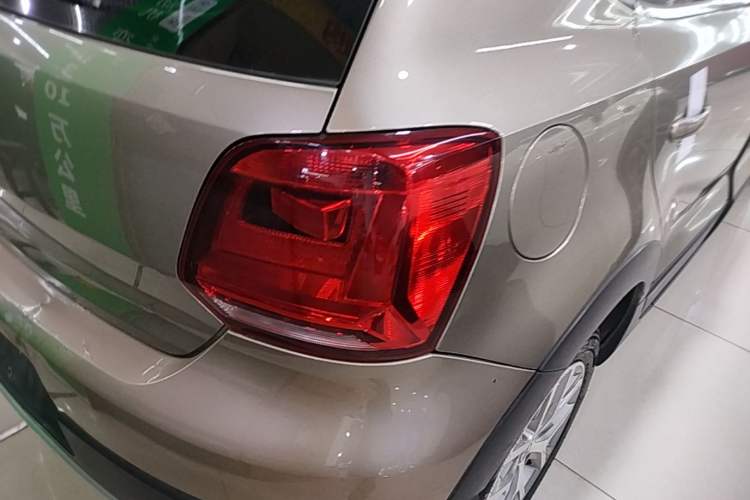 Used Volkswagen Polo 2016 1.4L Cross Polo Automatic Right Rear Taillight
