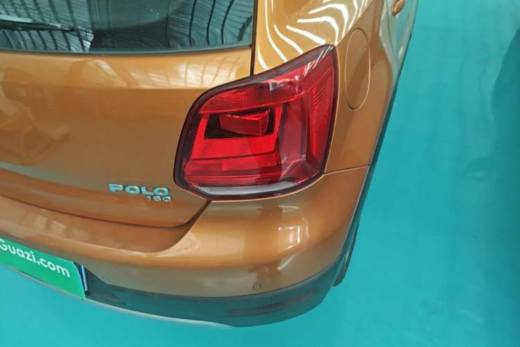 Used Volkswagen Polo 2016 1.6L Cross Polo Automatic Right Rear Taillight