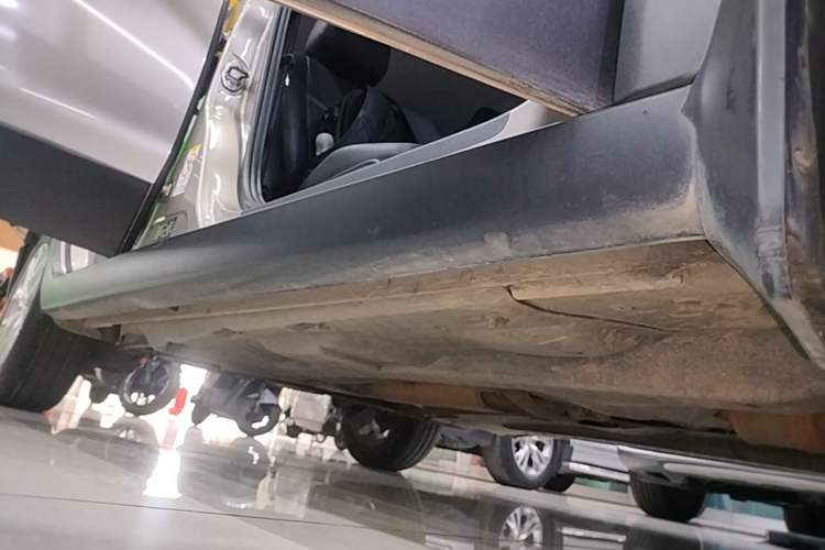 Used Volkswagen Polo 2016 1.4L Cross Polo Automatic Right Side Sill